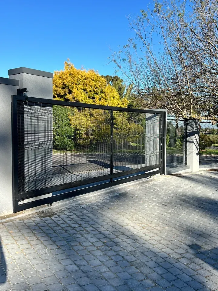 Sliding Gate